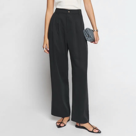 Reformation Size 4 Mason Cropped Pant Size 4 Black - Picture 1 of 4
